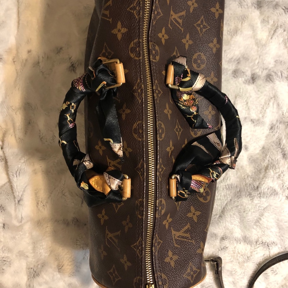 Authentic Louis Vuitton Speedy 35 - Picture 11 of 16